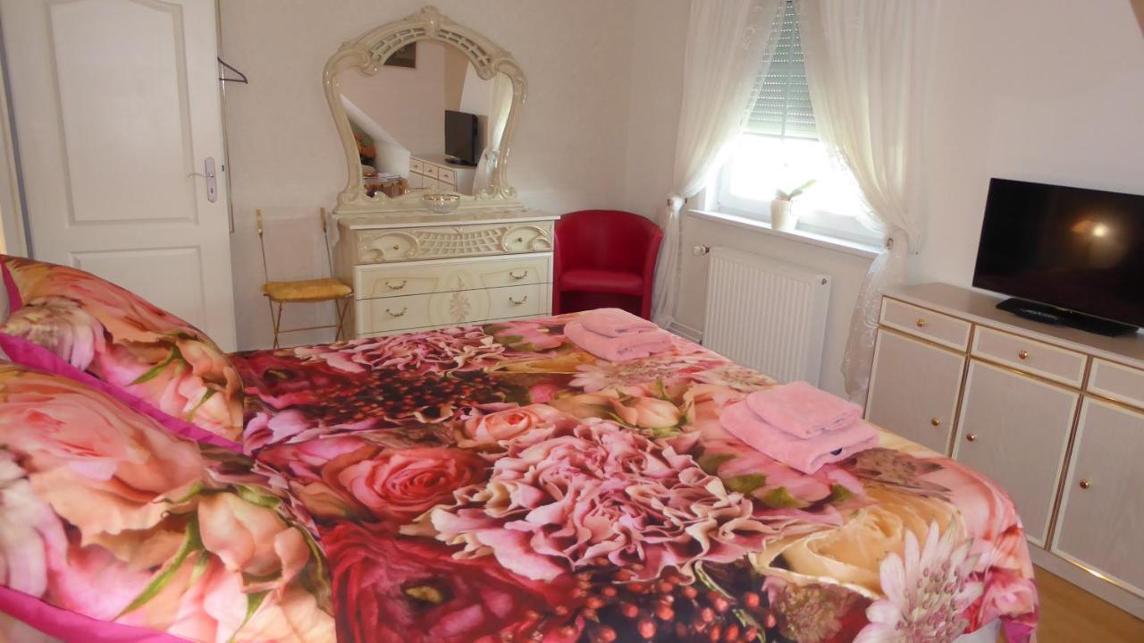 Blumen Apartment Hamburk Exteriér fotografie